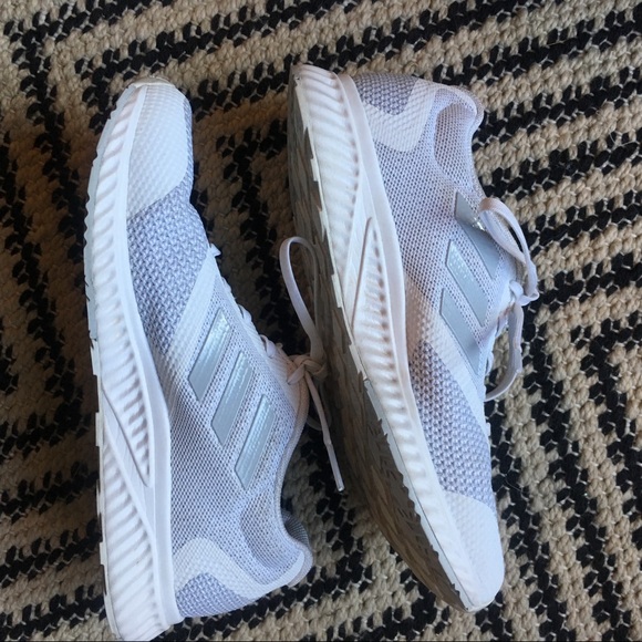 adidas Shoes - Adidas Bounce running shoes